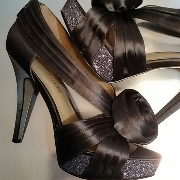 Dark Grey Glitter ENZO ANGIOLINI Heels Size 6 - Picture 7 of 8